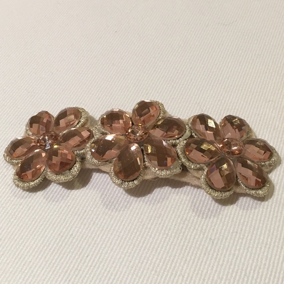 ✨3/15✨ NW Johnny Loves Rosie Crystal Barrette SFH - Picture 2 of 8